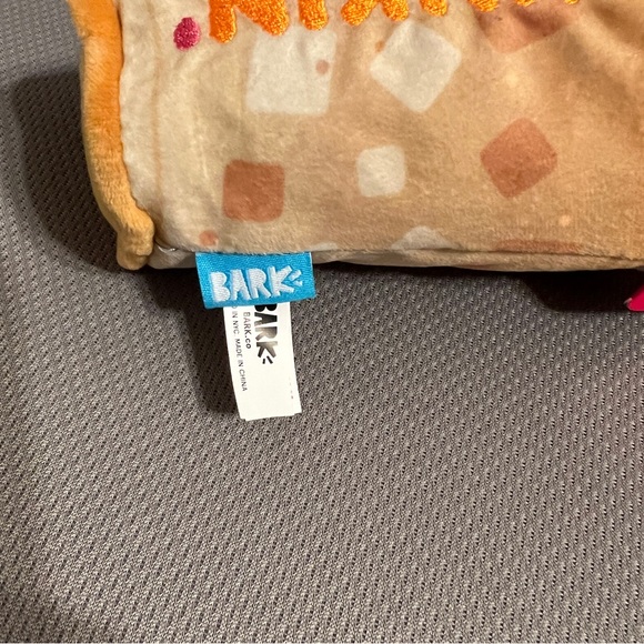 BARK Dunkin’ Donuts Iconic Iced Coffee Dog Toy - Picture 4 of 6